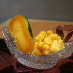 日本料理 幸庵 - カラスミ胡瓜とトウモロコシのかき揚げ