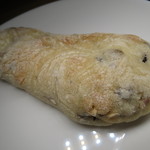 グーグーベーカリー - 【再訪10】オリーブチャパタ