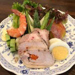 レストラン シン - コンビネーションサラダ¥1,300