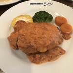 レストラン シン - ハンバーグローマ風200g ¥1,600