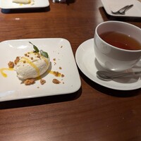 パージナ イタリアン ファイアワークス プラス カフェ ～薪焼きイタリアンとワイン～ - 