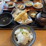 ダイナミックキッチン＆バー 響 有楽町店 - 