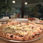 ピッツェリア ジンガラ - 