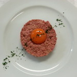 ヌガ - 桜肉のタルタル