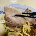 長八 - ジューシーなチャーシュー