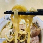 長八 - 不規則な手打ちめん