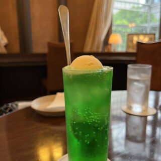 THE SEVEN’S HOUSE_0