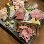 焼き鳥・肉刺し すみか - 肉刺し5種盛り