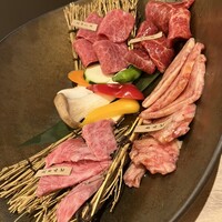 個室焼肉 さんびょうし 別邸 - 