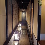 富小路 やま岸 - 内観