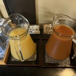 美国観光ハウス - りんごジュースとミニトマトのジュース絶品