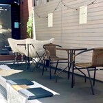 ance Cafe&Bal - テラス席