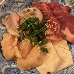 焼肉ホルモン新なるぼんず - 