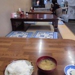 大辻食堂 - 昭和テイストな店内