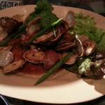 ジダパデラックス - ホイライパットホラポー（アサリのバジル炒め）癖になる辛さが◎