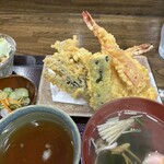 味亭花の家 - 天ぷらアップ