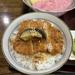 味亭花の家 - カツ丼アップ