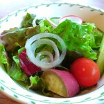 清泉寮本館レストラン - 全メニューにサラダ付き