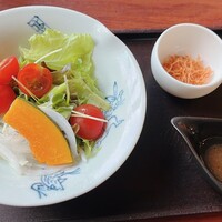 日本料理　花木鳥 - 新鮮シャキシャキサラダ