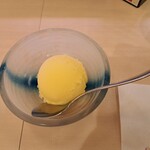 すしざんまい匠 - 柚子のシャーベットです。