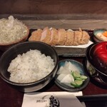 銘柄とんかつ 梟 - 