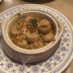 サングリア - 料理：マッシュルーム セゴビア風(マッシュルームのアヒージョ)