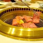 やきにく 燈火園 - 