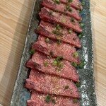 焼肉酒場 肉笑 - 