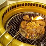 やきにく 燈火園 - 