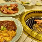 やきにく 燈火園 - 