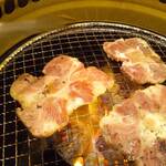 やきにく 燈火園 - 