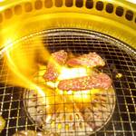 やきにく 燈火園 - 