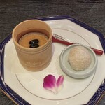 中国料理 四川 - 烏龍茶風味の杏仁豆腐美味しい