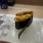 うを徳 - 北海道はだての雲丹軍艦(今日一番高い)