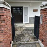 middle - 元イタリア領事館