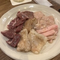 炭火焼肉ホルモン うしごろ 中目黒店 -  炭火焼肉ホルモン うしごろ 中目黒店 -