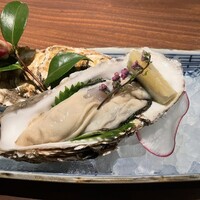 先斗町 魯ビン - 岩かき(生)