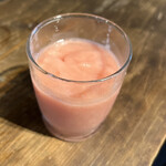 鉄師 卜蔵家 鈩の舎 カフェタタラノイエ - サービスのトマトスムージー