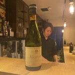 日本酒 ビストロ オダギリ - 満寿泉  白ワイン樽熟成 純米大吟醸Special