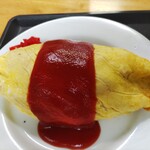 さいき食堂 - ケチャップで甘酸っぱいチキンライスを包んだオムライス
