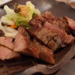 宮城直送 かきほや飛梅 - 牛タンの炭火焼き