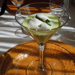 ラ・ターブル・ド・トリウミ - 別料金のアスパラのスープ