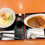 粉の蔵 - つくば美豚ロースカツカレーと奥久慈卵と納豆の釜玉うどん
