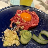 食道園 宗右衛門町本店  - 全国焼肉協会初代会長のユッケ