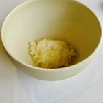 レストラン オオツ - フロマージュ・ブランとクロモジのシャーベット