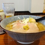 灼味噌らーめん 八堂八 - 味玉味噌 1150円、サッポロクラシック(350ml缶) 500円
