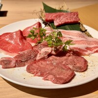 近江うし焼肉 にくTATSU 銀座店 - 