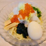 きりん食堂 - サーモンといくらの山葵かき氷和え麺