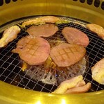 やきにく 燈火園 - 