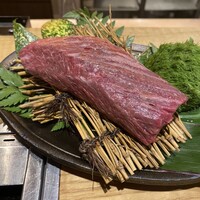 北新地はらみ 法善寺店 - 黒毛和牛幻のはらみステーキ　200g 3950円/100g